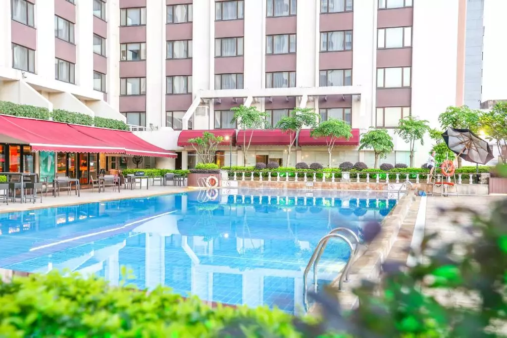 استخر هتل چینا هتل چین